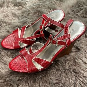 White Black House Market Sandal